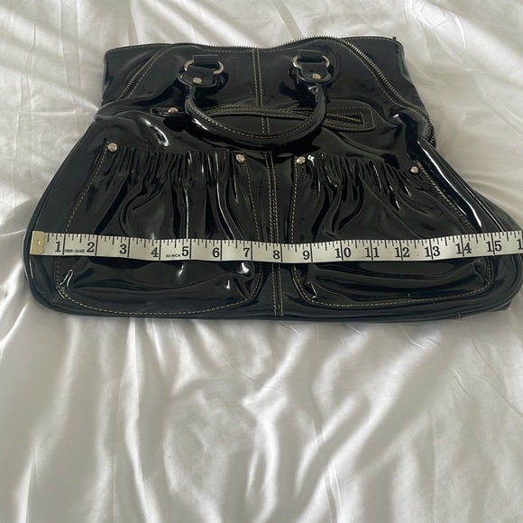 BARNEY’S NY BLACK PATENT LEATHER CROSSBODY TOTE - Picture 6 of 8